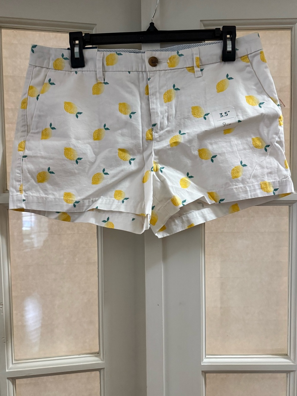 Old Navy White Lemon-Print High-Waist Women's Shorts